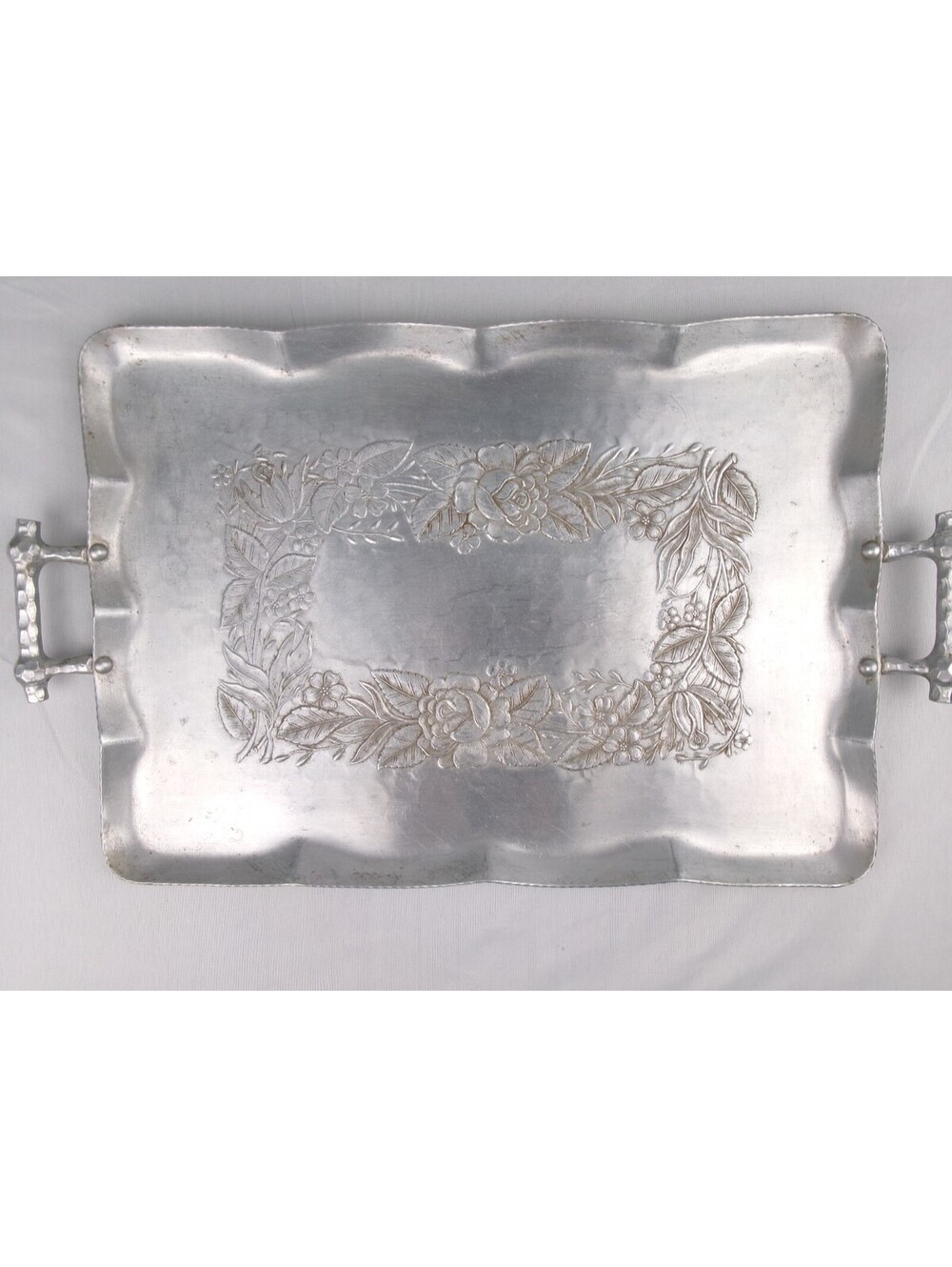 Vintage Everlast Hand Forged Aluminum Floral Serving Tray Platter 1940s 1950s